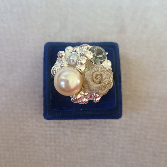 Silver Rose and Pearl Statement Fashion Ring - Picture 2 of 5